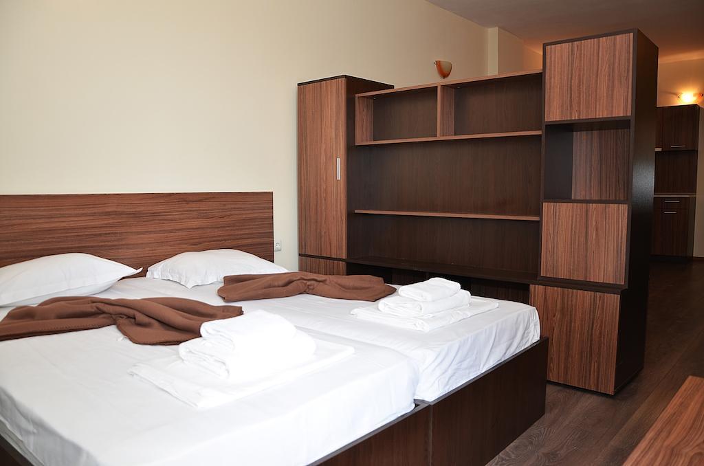 Ivtour Apartments In Yalta Complex Golden Sands Quarto foto
