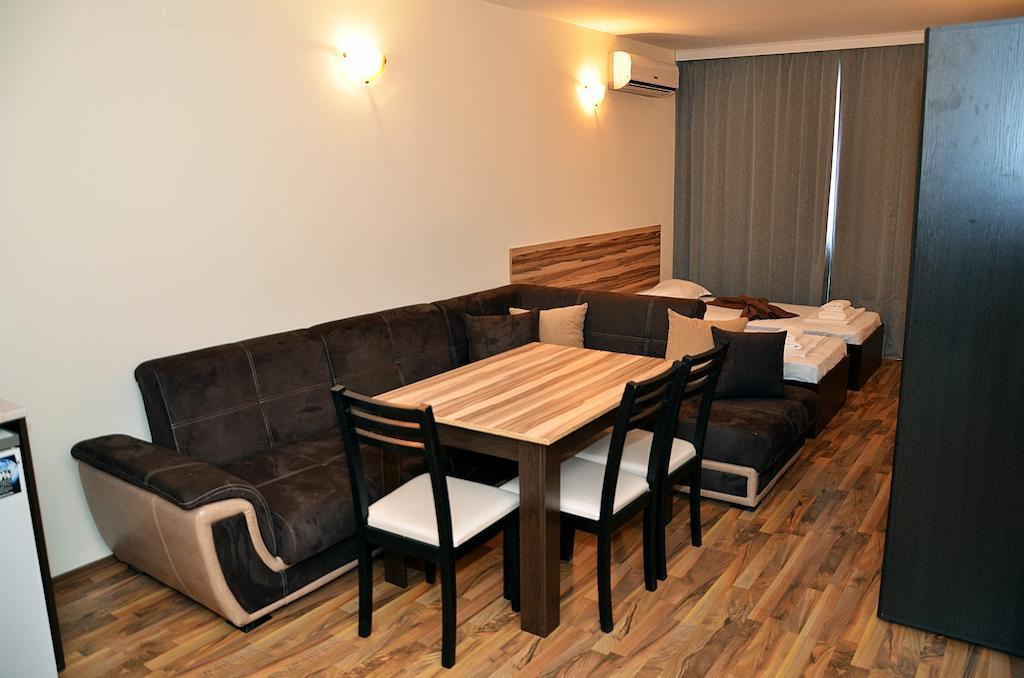 Ivtour Apartments In Yalta Complex Golden Sands Quarto foto